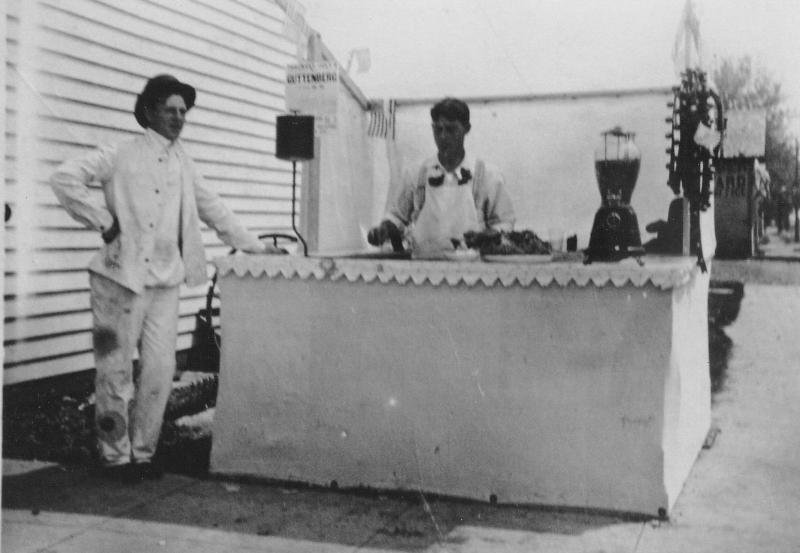 history of pete's hamburger stand